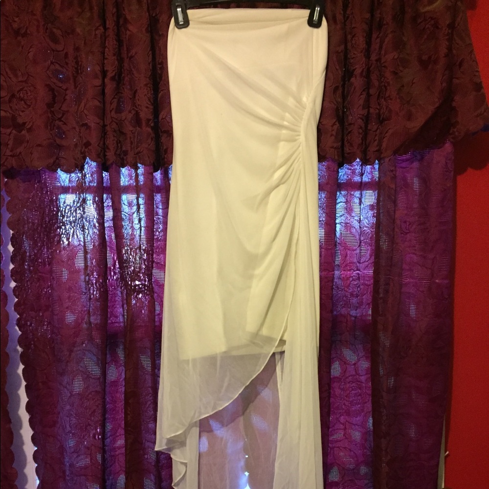 White dress size medium good condition